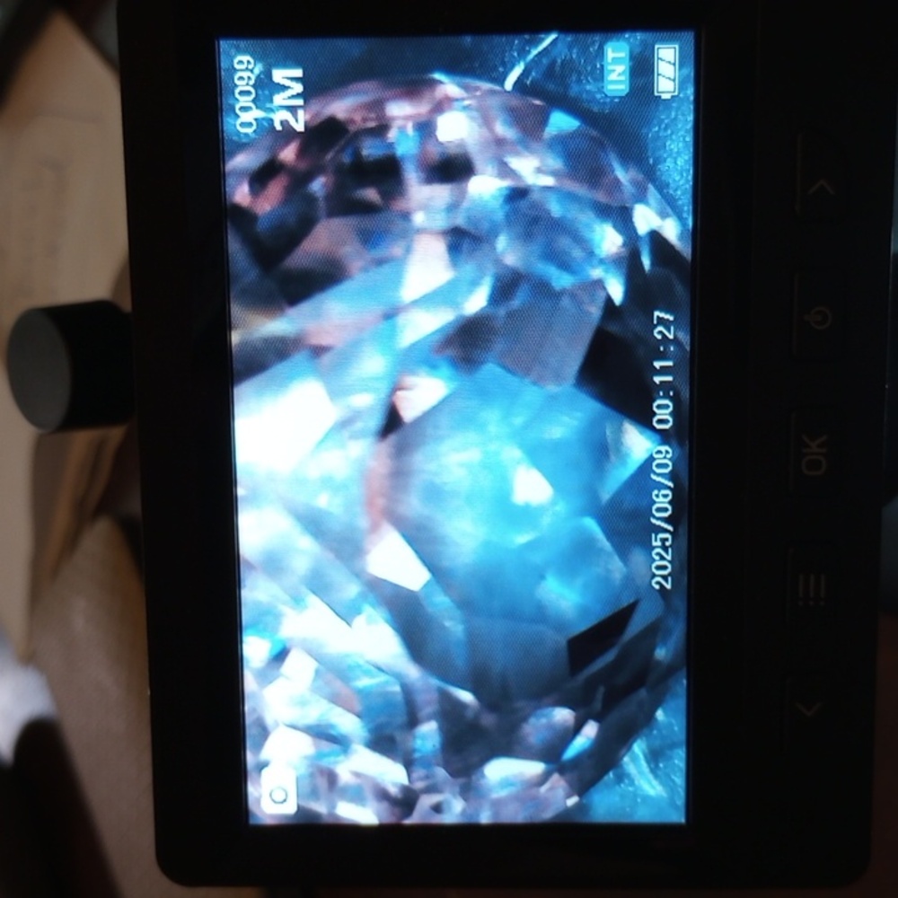 MORGANITE - 9.85 Carats - NATURAL, Genuine PEACH MORGANITE from MADAGASCAR - Picture 16 of 17